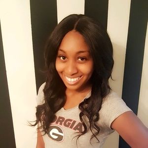 Meet your Posher, Lisa